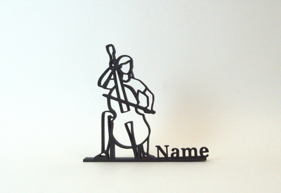 Figura 3D personalizada de contrabajista impresa en 3D