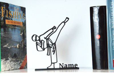 Escultura de arte lineal de karate para decoración del hogar
